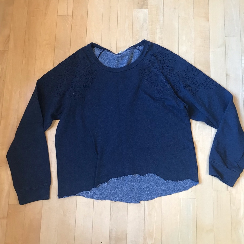 Embroidered navy sweatshirt